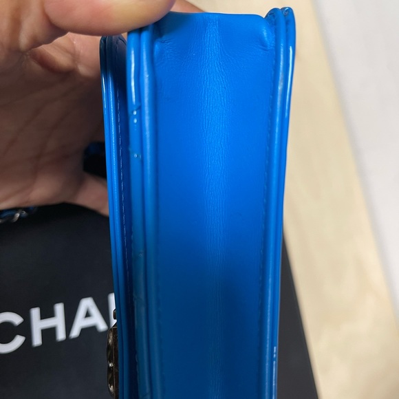 Chanel WOC Blue patent - Picture 2 of 4